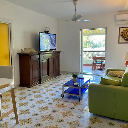 Casa Di Bacco, Ischia